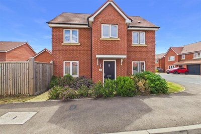 Property on Furrow Close, NG24 3XR