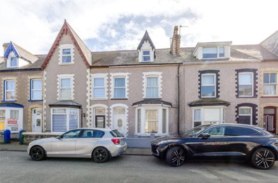 Property on Victoria Street, LL30 1LX