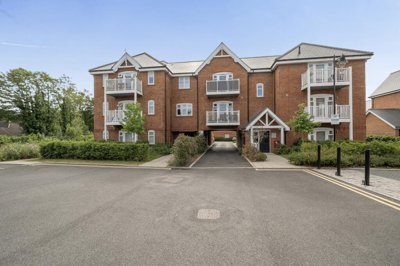 Property on SL5 9GL