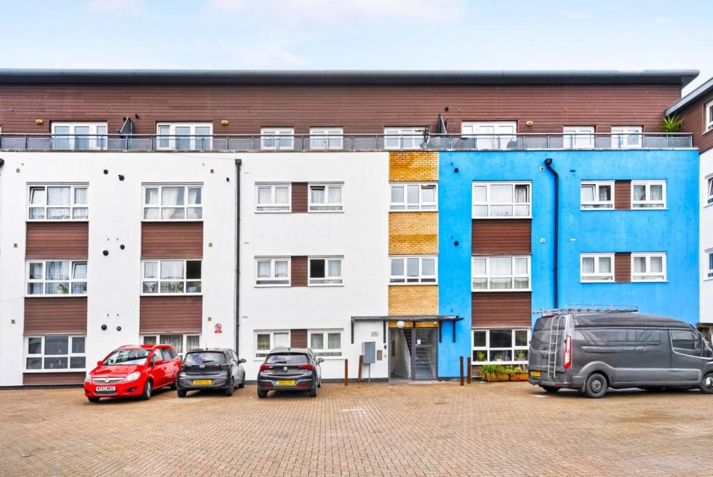 Property main image