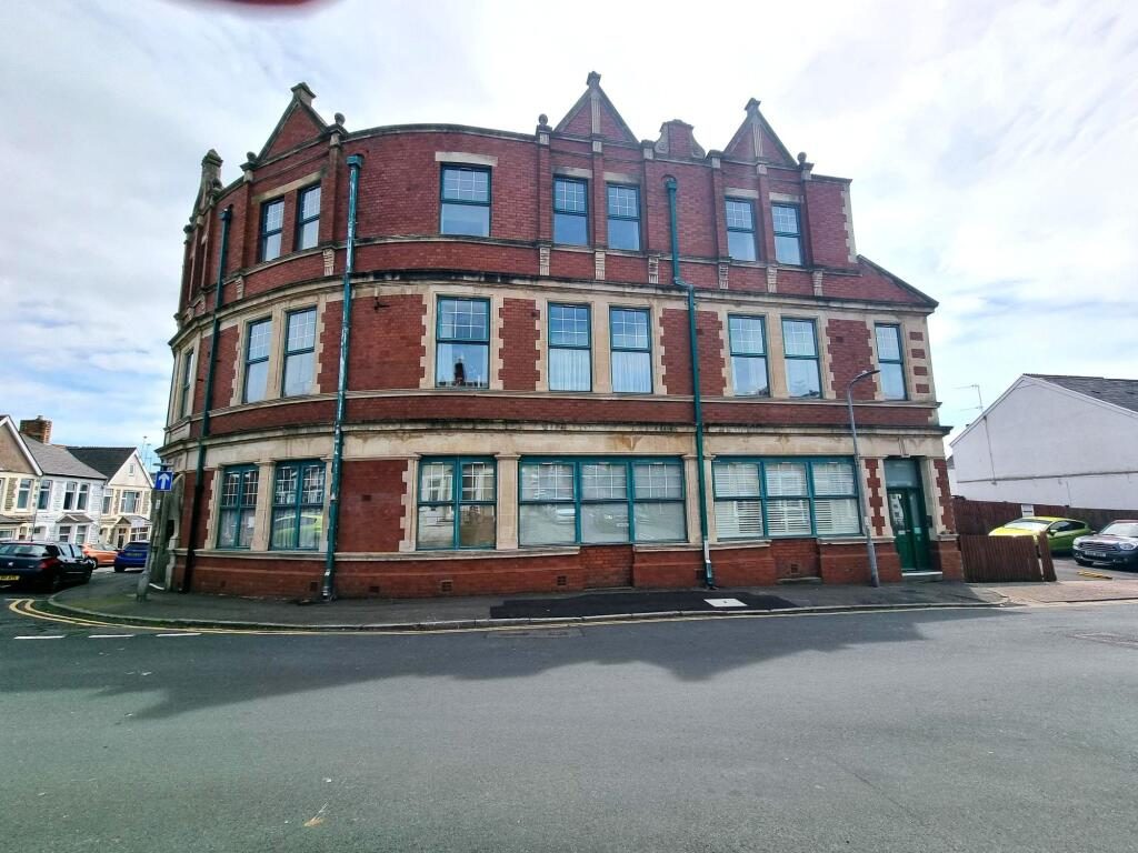 Property main image