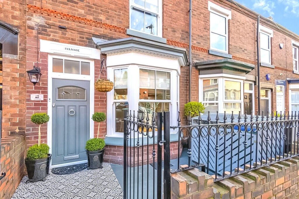 Terraced House