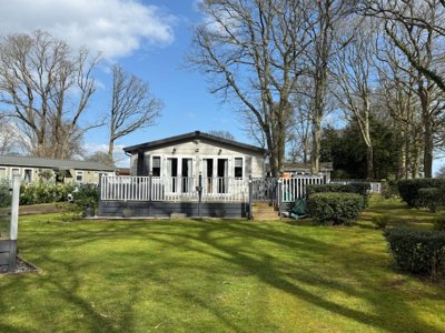 Property on TN35 4SB