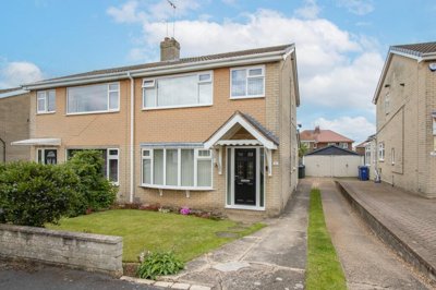 Property on Windmill Drive, DN11 9BU