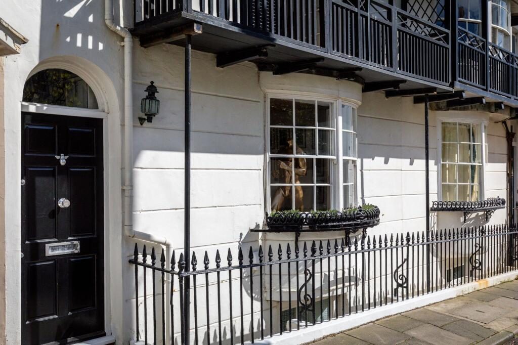 Terraced House