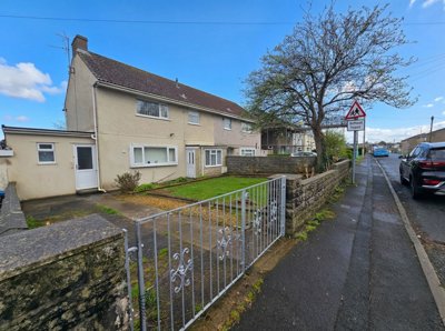 Property on CF31 4RT