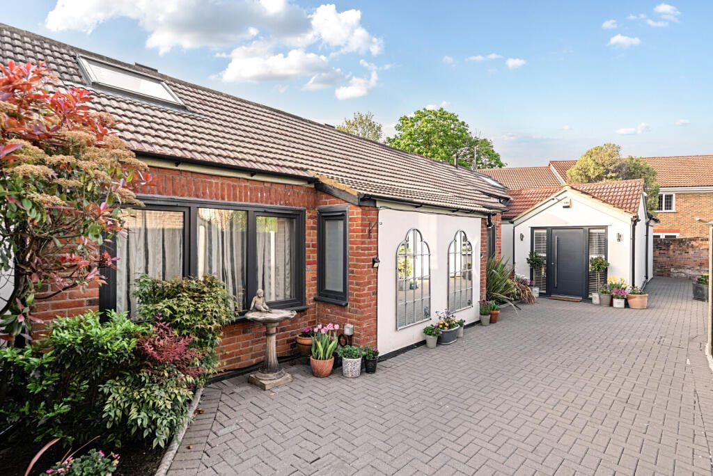 Bungalow