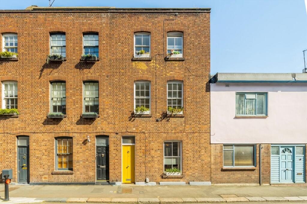 Terraced House