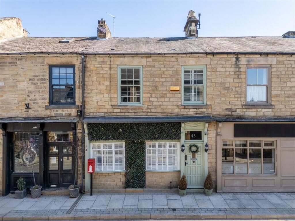 Terraced House