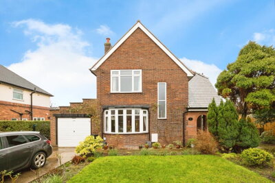 Property on Wood Street, CH5 2PL