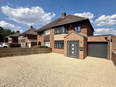 Property on St Michaels Avenue, BA21 4LZ