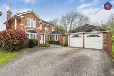 Property on Turnstone Green, OX26 6TT