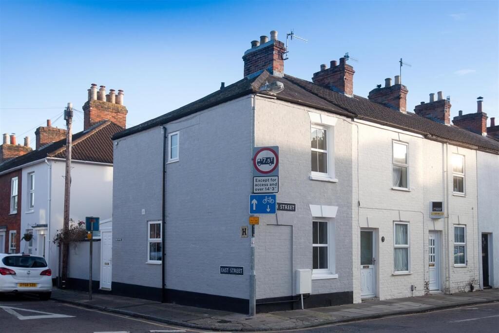 Terraced House
