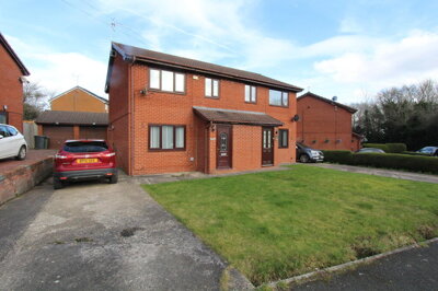 Property on Oak Meadows, LL11 5TH