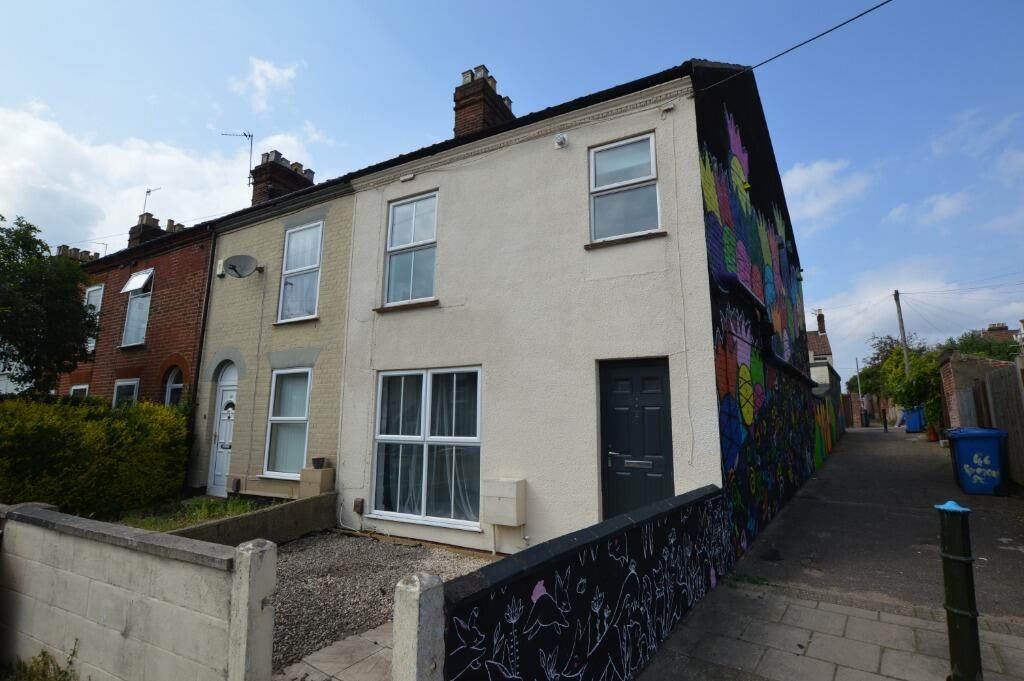 Terraced House