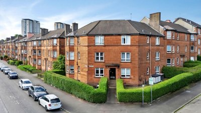 Property on G14 9DA