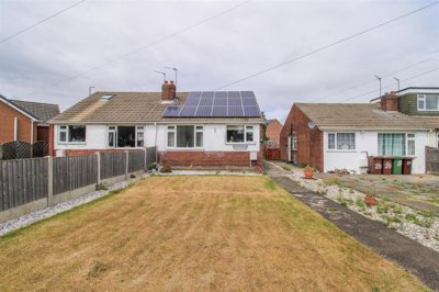 Property on Junction Lane, WF5 0HF