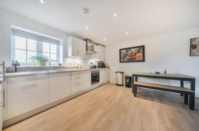 Property on Franklin Gardens, OX11 9GS