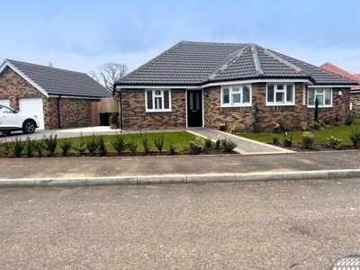 Property on CO16 0FP