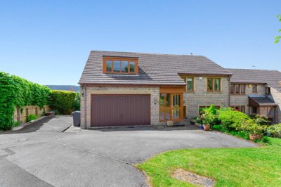 Property on Banklands Avenue, BD20 0JL