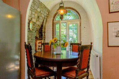 Property on SA32 8RP