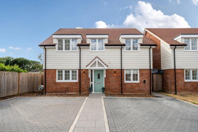 Property on Kingsingfield Road, TN15 6LJ