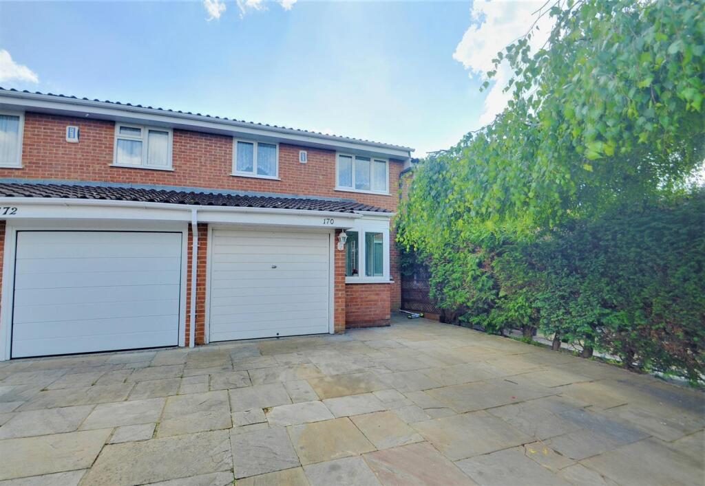 Terraced House
