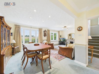 Property on Loves Green, CM1 3QH