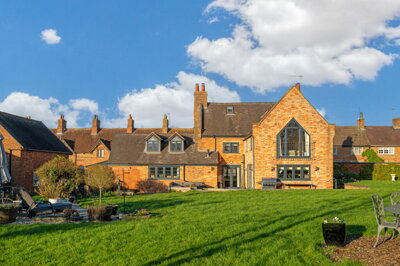 Property on School Street, CV23 0EQ