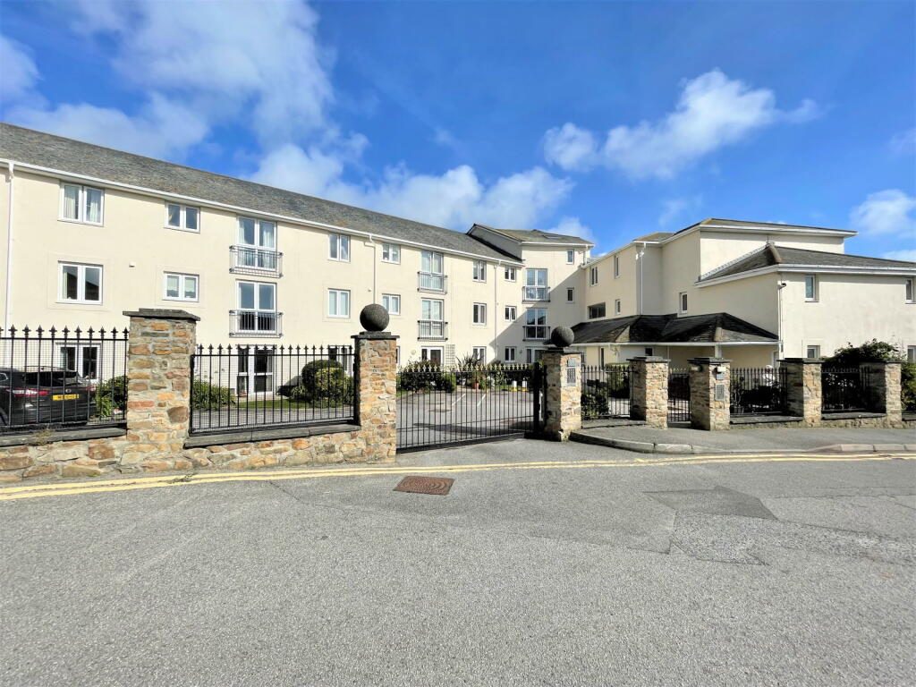Property main image