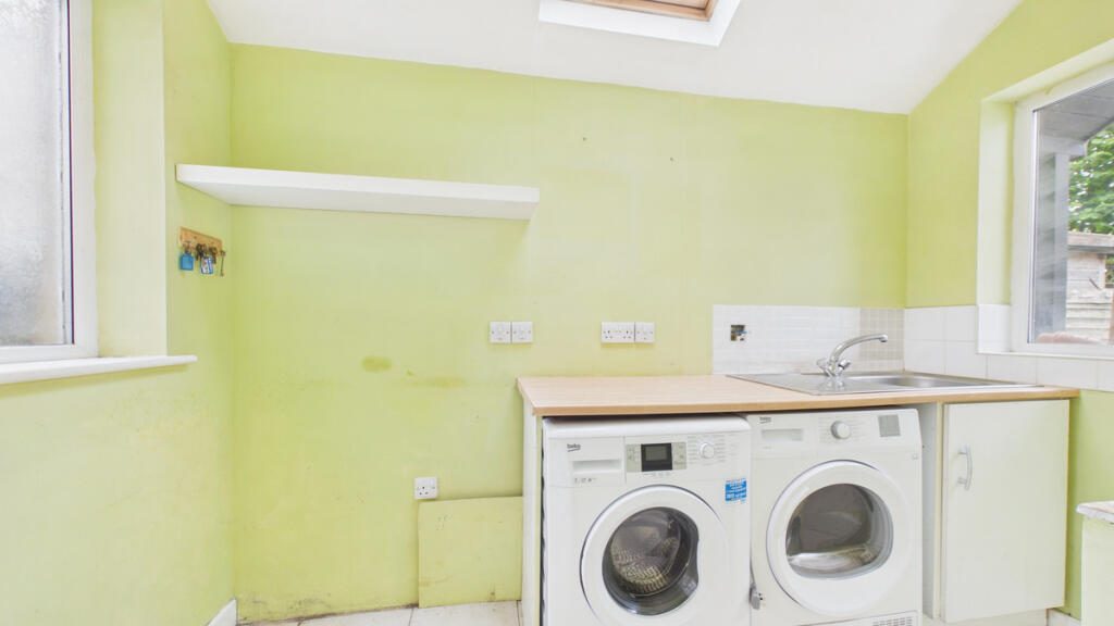 Thumbnail 37