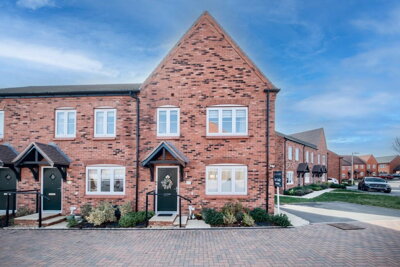 Property on Hewlands Crescent, CV37 9YD