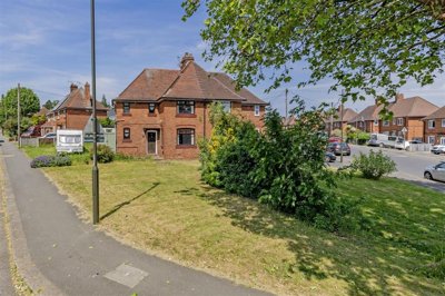 Property on Stand Road, S41 8SJ