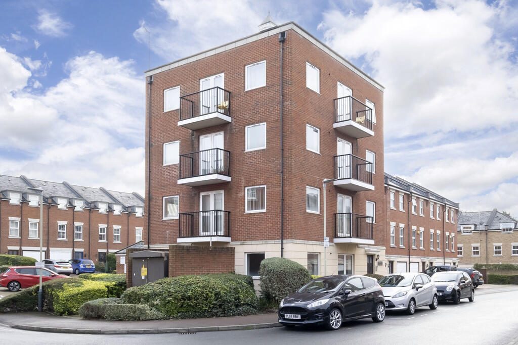 Property main image