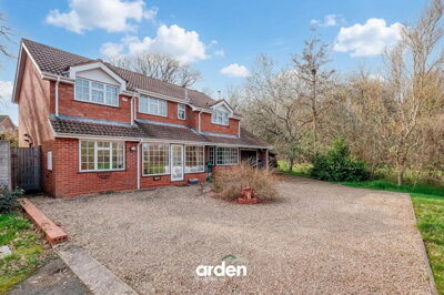 Property on Lineholt Close, B98 7YT