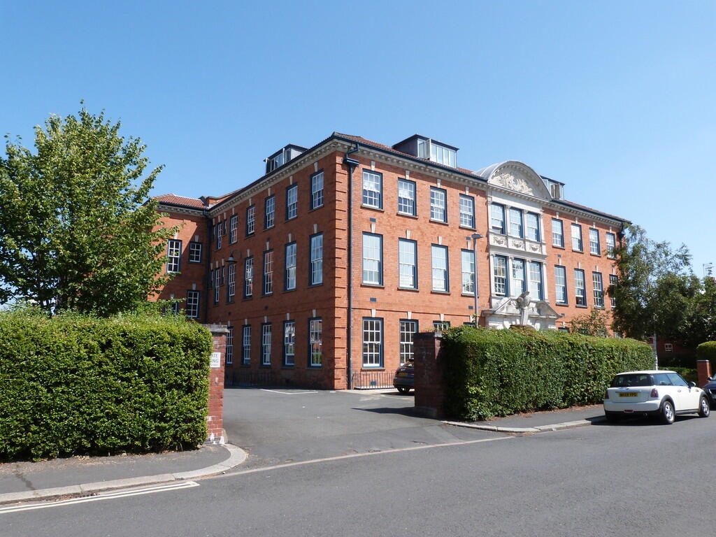 Property main image