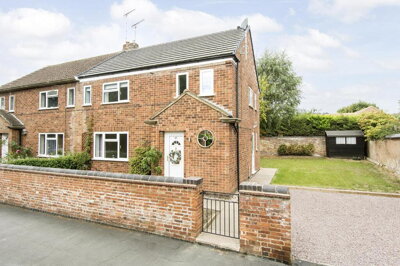 Property on Rushes Lane, LE16 9TN