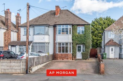 Property on Studley Road, B98 7HF