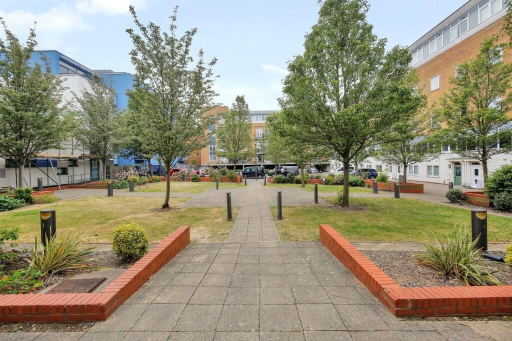 Thumbnail 37