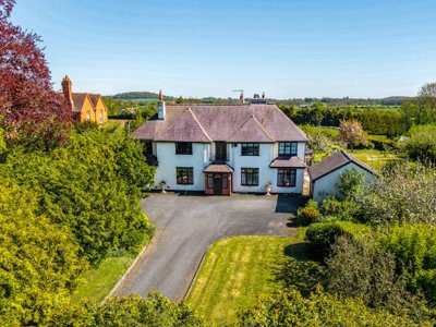Property on Stoke Road, WR9 0BT