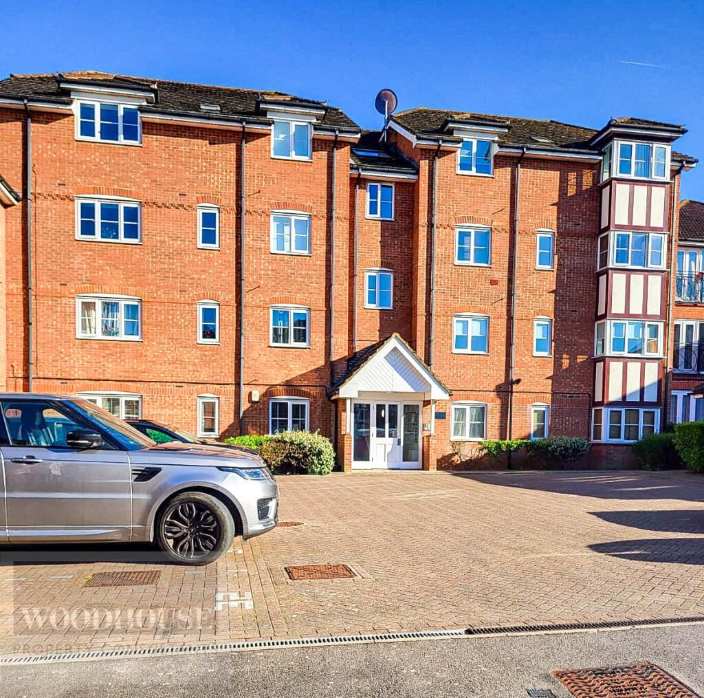 Property main image