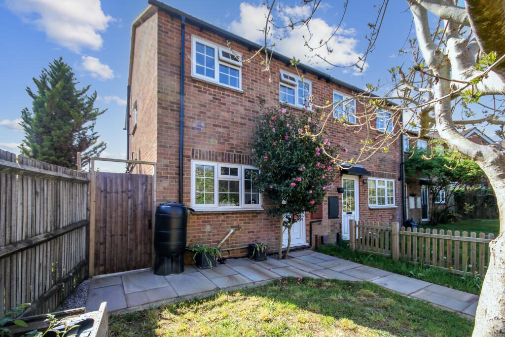 Terraced House