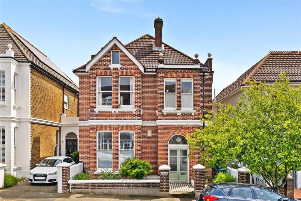 Property main image