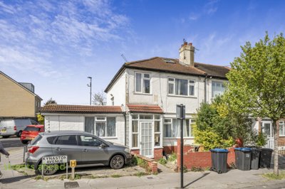 Property on Kynaston Avenue, CR7 7BW