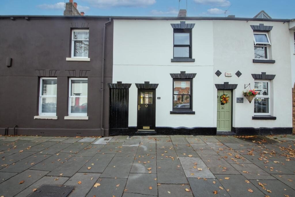 Terraced House