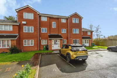 Property on Signal Grove, WS3 2NZ