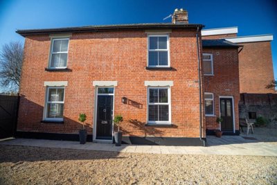 Property on SP1 2HE