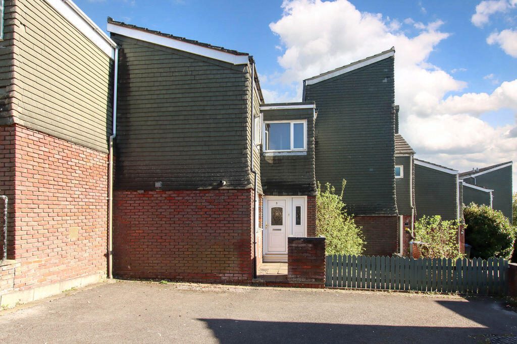 Property main image