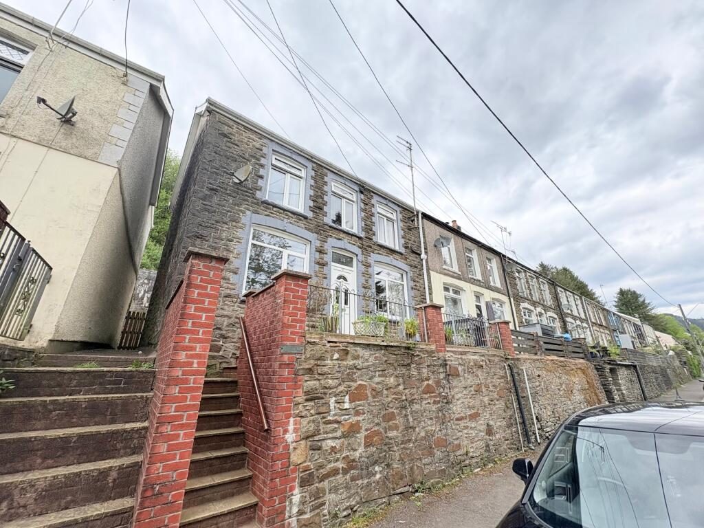 Terraced House