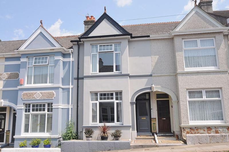 Terraced House